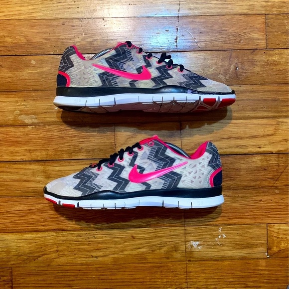 Nike Free TR 3 - Picture 1 of 4